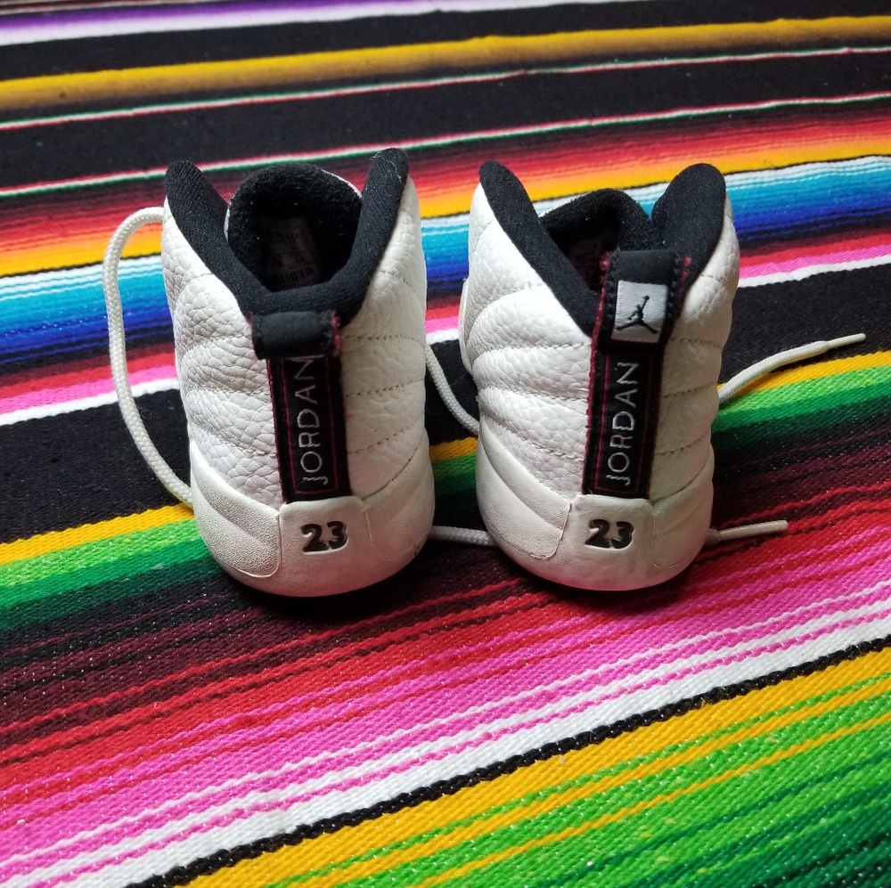 Kid Shoes - Picture 3 of 6